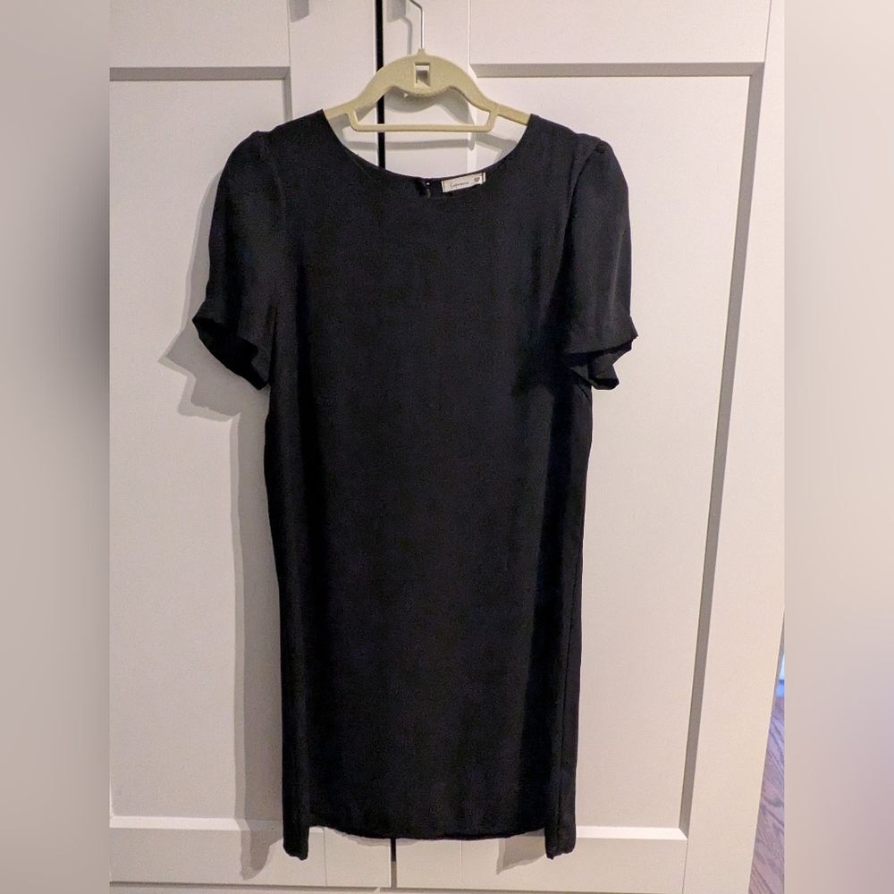 Soprano Black Mini Shift Dress Size M Short Sleeve Classic LBD Career Dress